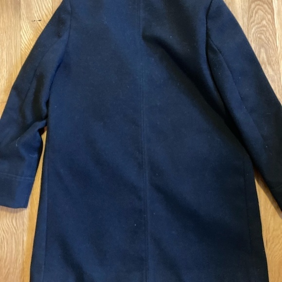 TOPSHOP black fitted winter coat with zip. - Picture 4 of 7